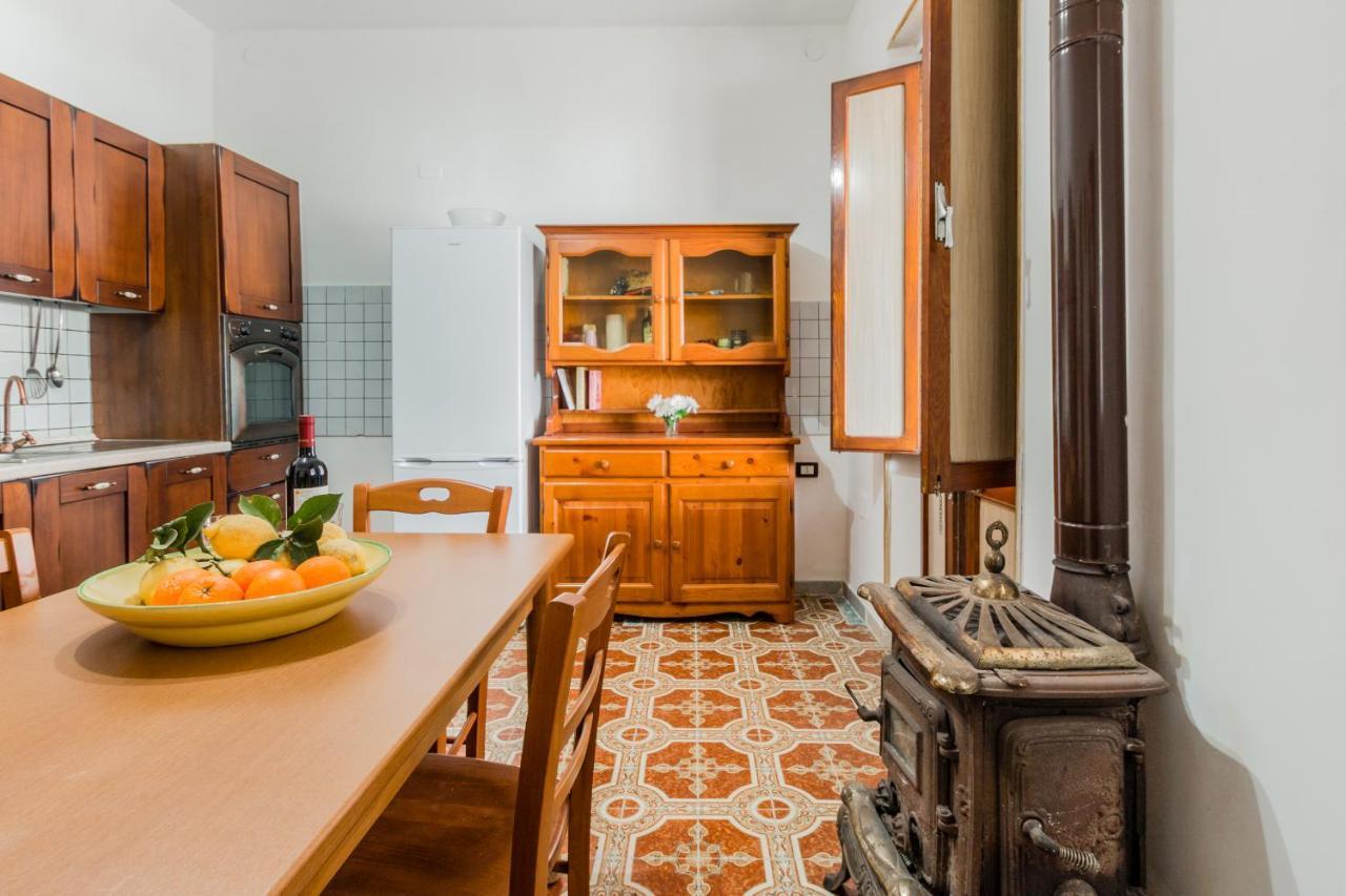 Terre Di Mare Near The Sandy Beach With Pool, Parking & Wifi Fontane Bianche Exterior photo